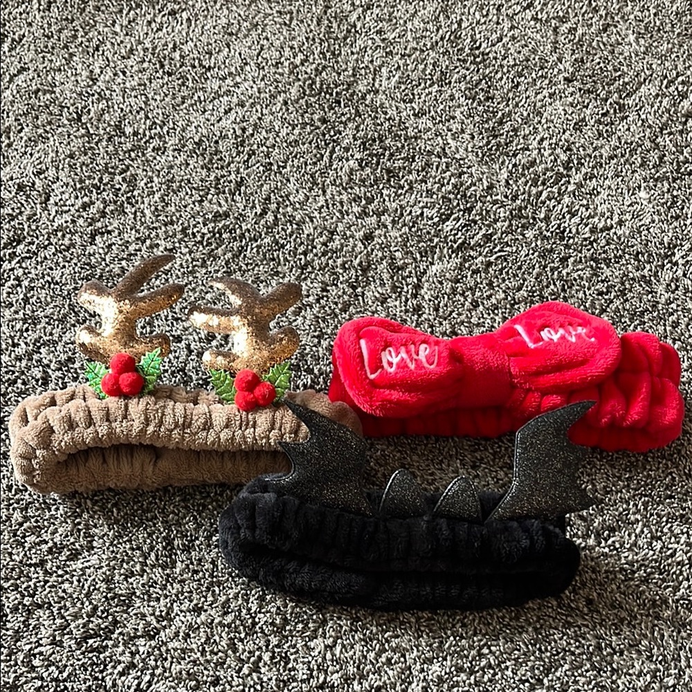 Set of three make up headbands